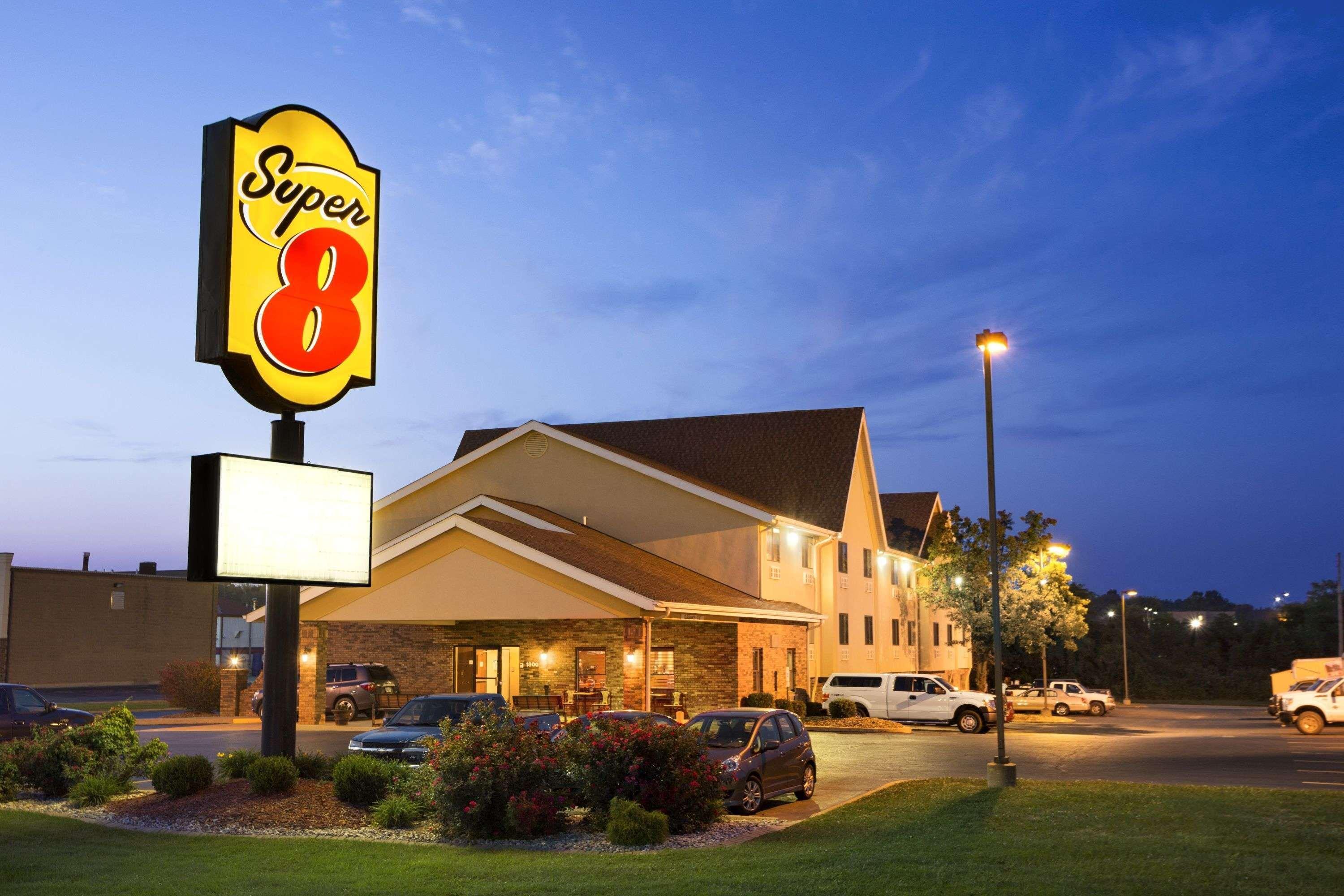 Super 8 By Wyndham Alton Motel Eksteriør billede