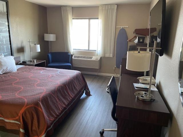 Super 8 By Wyndham Alton Motel Eksteriør billede